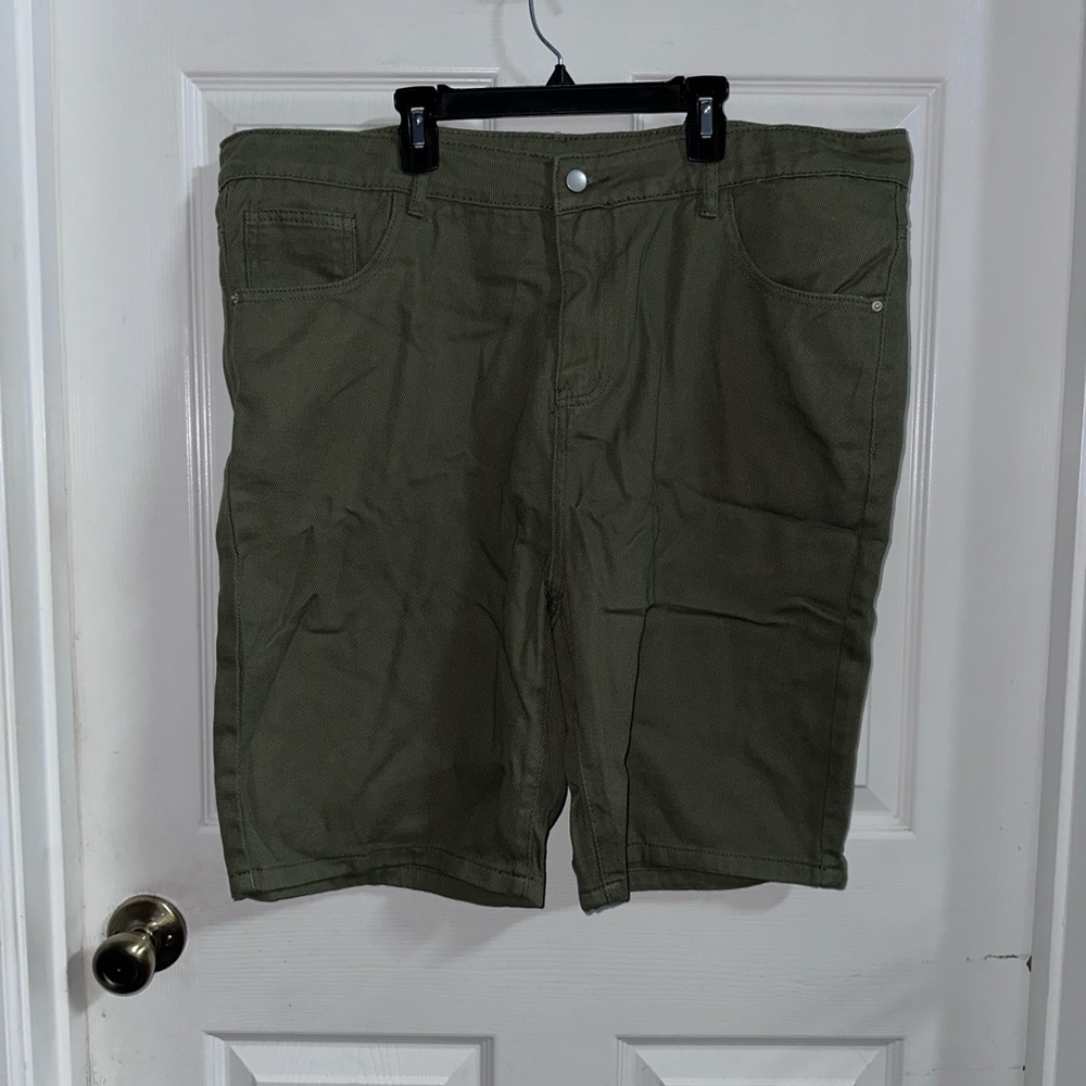 NWOT Manfinity Ribbed Shorts